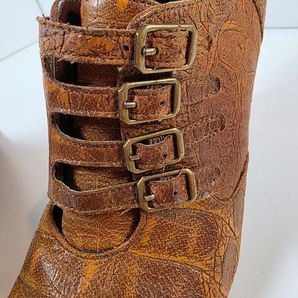 Brown Textured Women's Heels - Picture 5 of 10